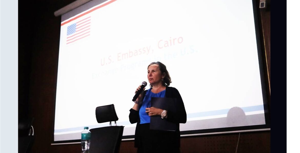 American Embassy Cultural Exchange Office Visits Deraya University for Scholarship Sessions مكتب التبادل الثقافي بالسفارة الأمريكية يزور جامعة دراية لعقد جلسات تعريفية بالمنح الدراسية